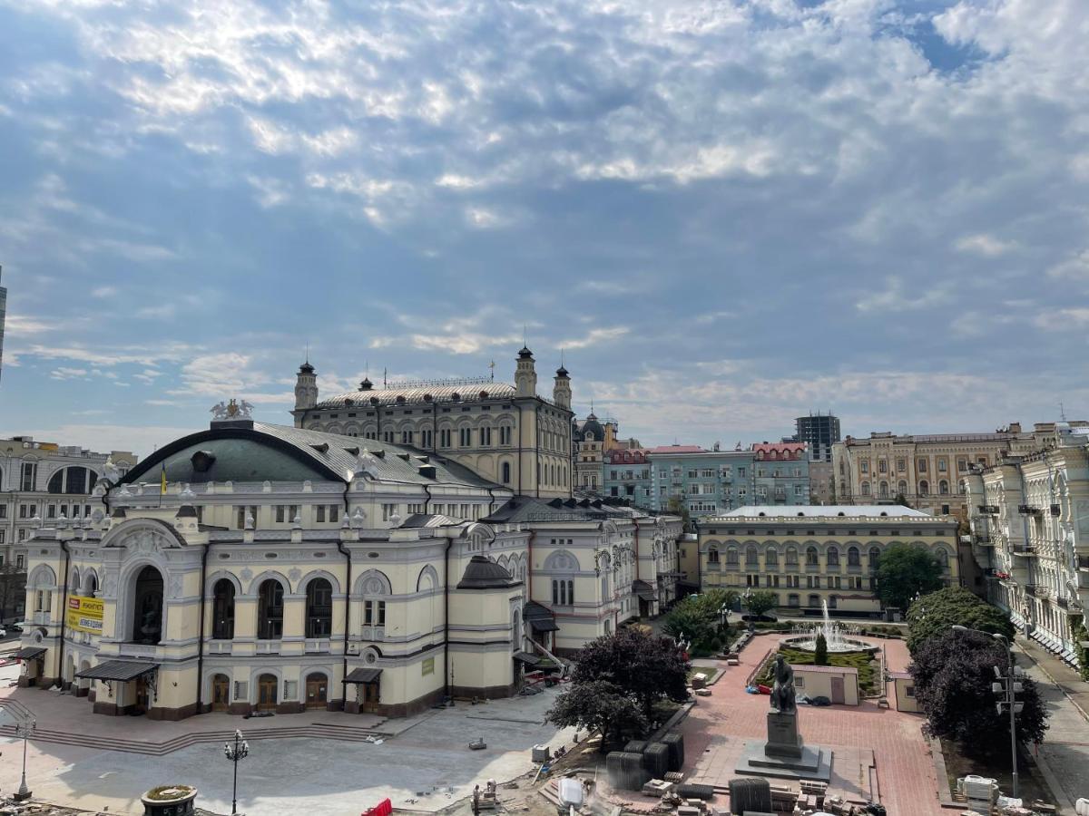 Appartement Amazing Opera View à Kiev Extérieur photo
